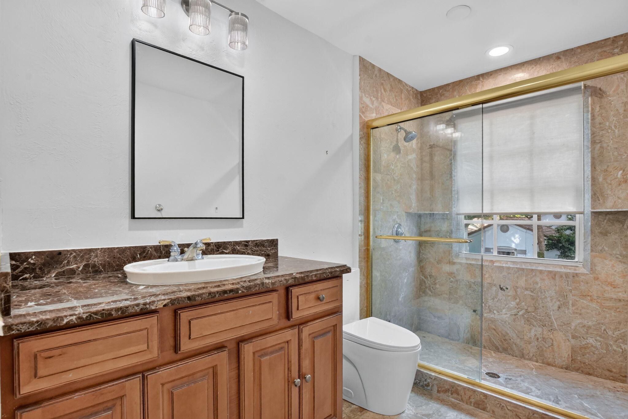 23338 La Vida Way Boca Raton, FL 33433 - Photo 44 of 52 3rd Bathroom