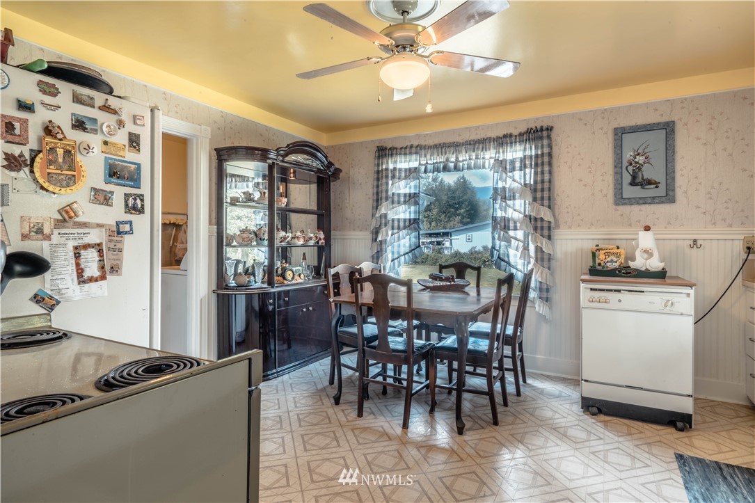 7918 Russell Road Concrete, WA 98237 - Photo 11 of 25 Gallery Image 11