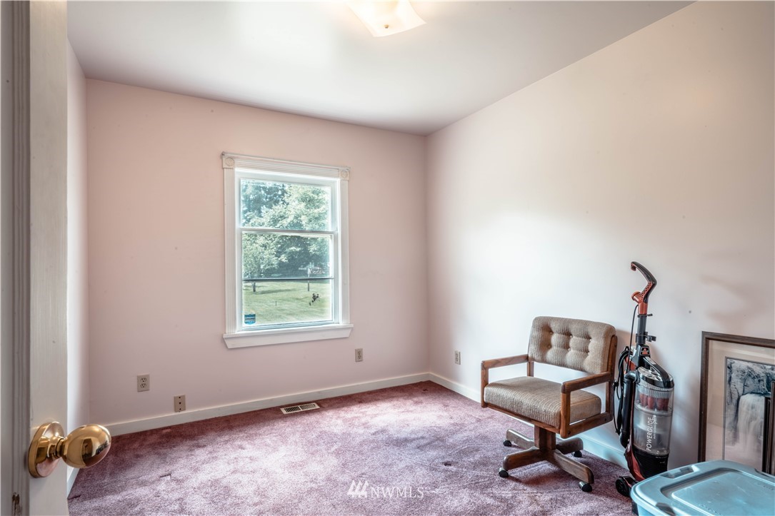 7918 Russell Road Concrete, WA 98237 - Photo 17 of 25 Gallery Image 17