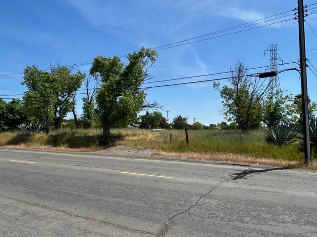a view of a lake view