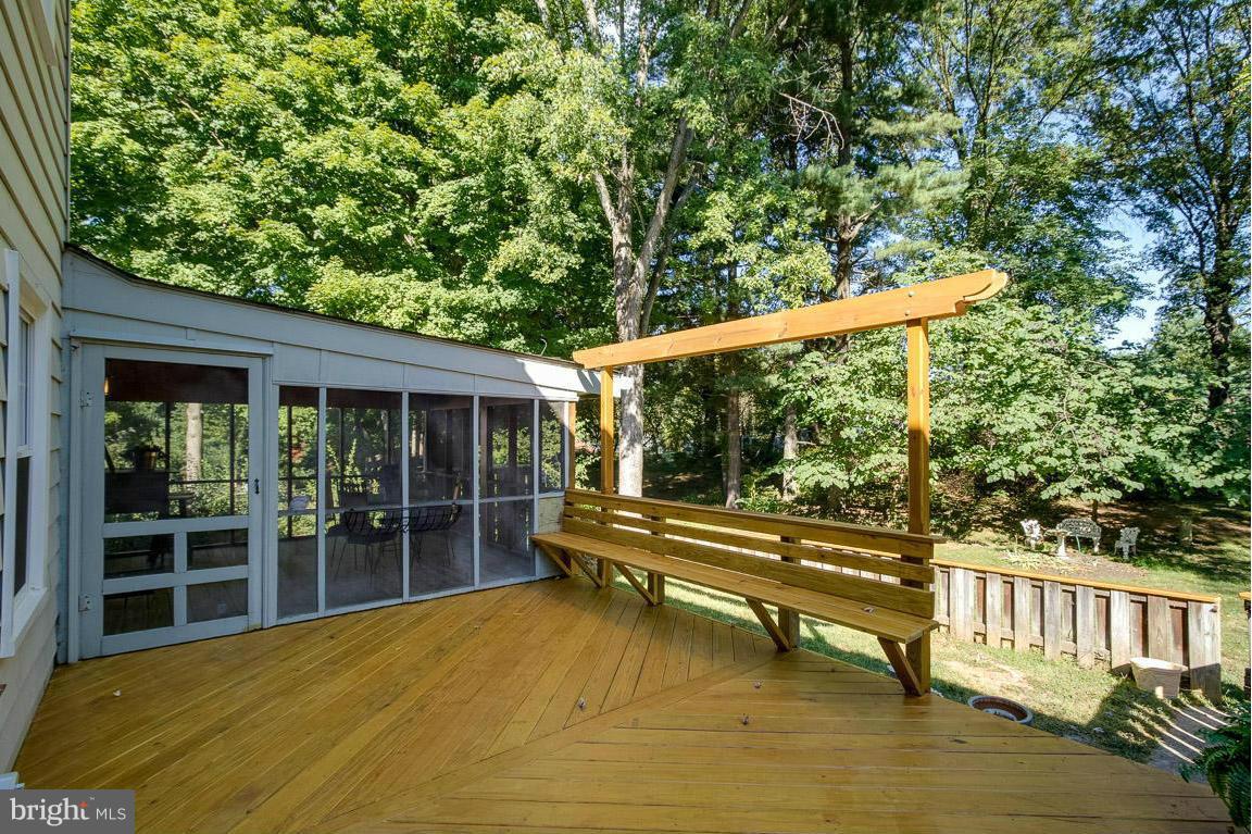 10802 Hunt Club Road Reston, VA 20190 - Photo 30 of 30