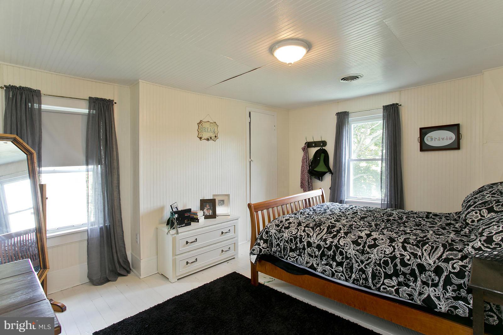 3904 Back Mountain Road Winchester, VA 22602 - Photo 15 of 29 Bedroom