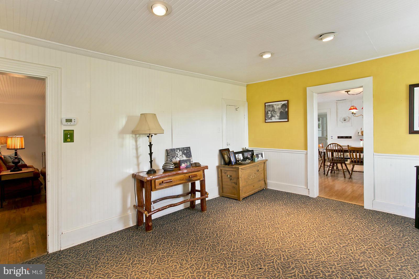 3904 Back Mountain Road Winchester, VA 22602 - Photo 6 of 29 Interior (General)