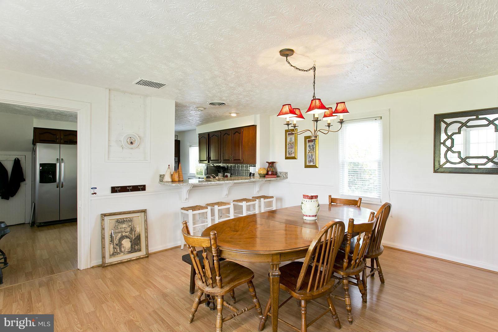 3904 Back Mountain Road Winchester, VA 22602 - Photo 7 of 29 Dining Room