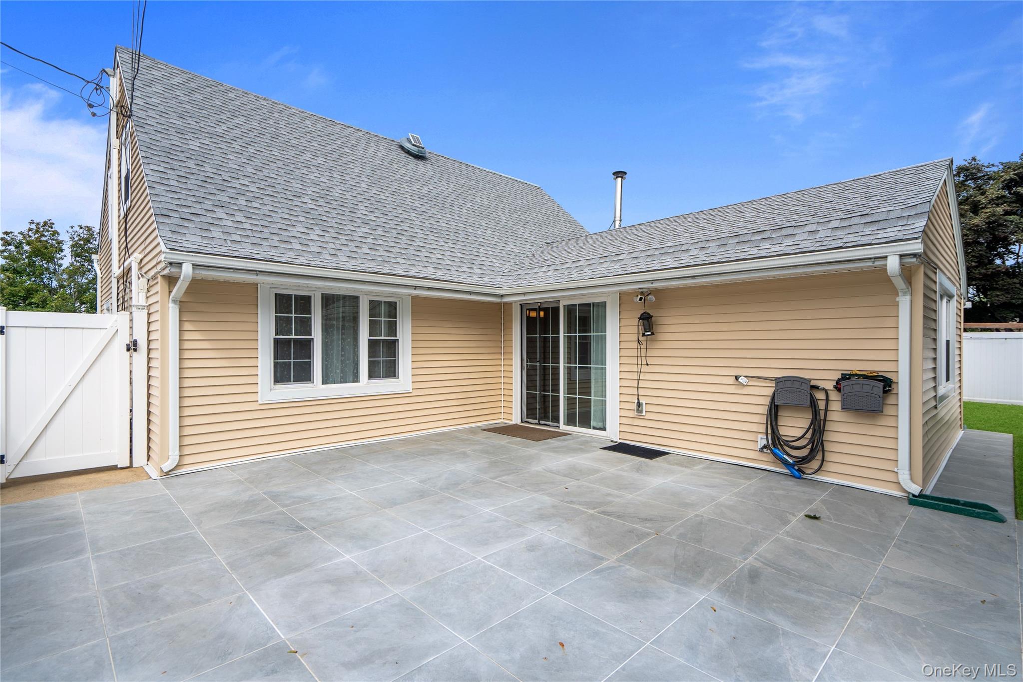 79 Albatross Road Levittown, NY 11756 - Photo 27 of 29 Gallery Image 27