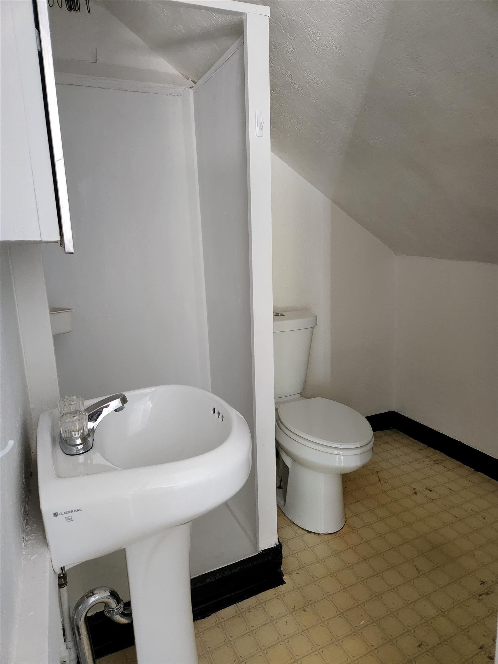 14 Preston Street, Unit 2A Hillsborough, NH 03244 - Photo 7 of 13