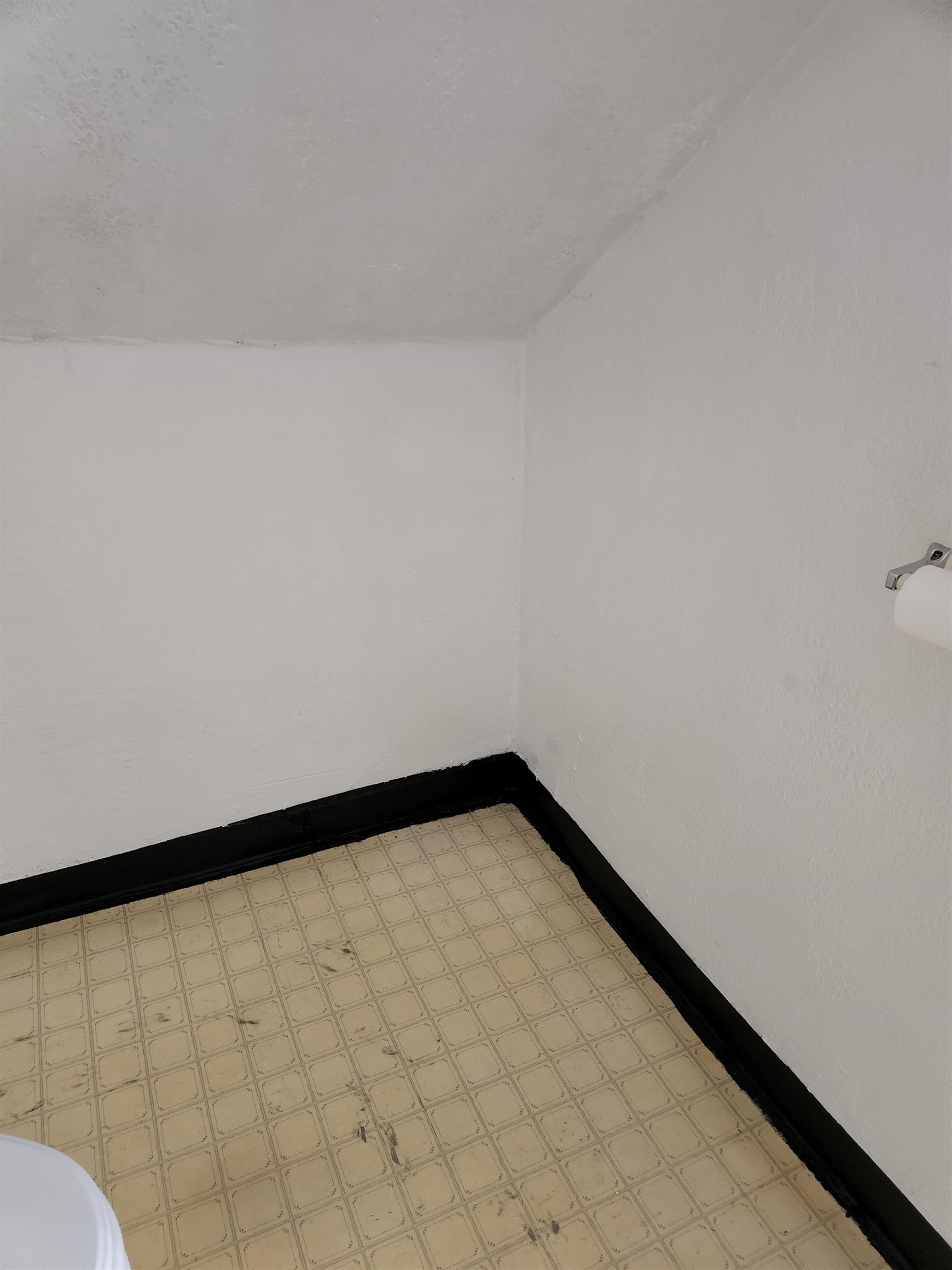 14 Preston Street, Unit 2A Hillsborough, NH 03244 - Photo 9 of 13