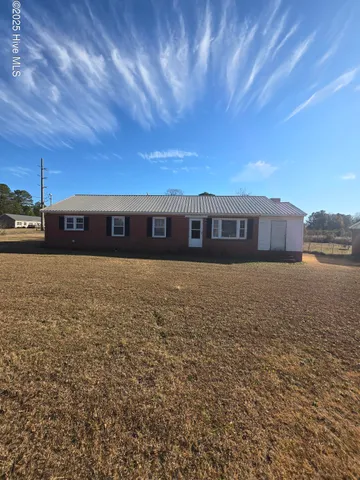 $172,864 | 2944 Old Ocean Highway, Bolivia, NC 28422