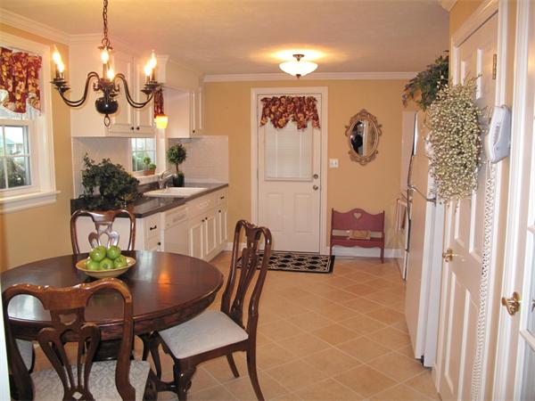 3 Brewster Road Randolph, MA 02368 - Photo 7 of 29 Gallery Image 7