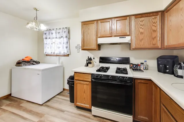 $335,000 | 11534 Antioch Road, Salem Lakes, WI 53179