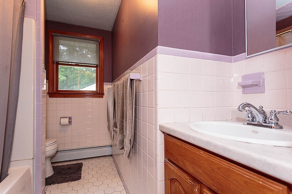 99 Richardson Road Chelmsford, MA 01863 - Photo 15 of 38 Gallery Image 15