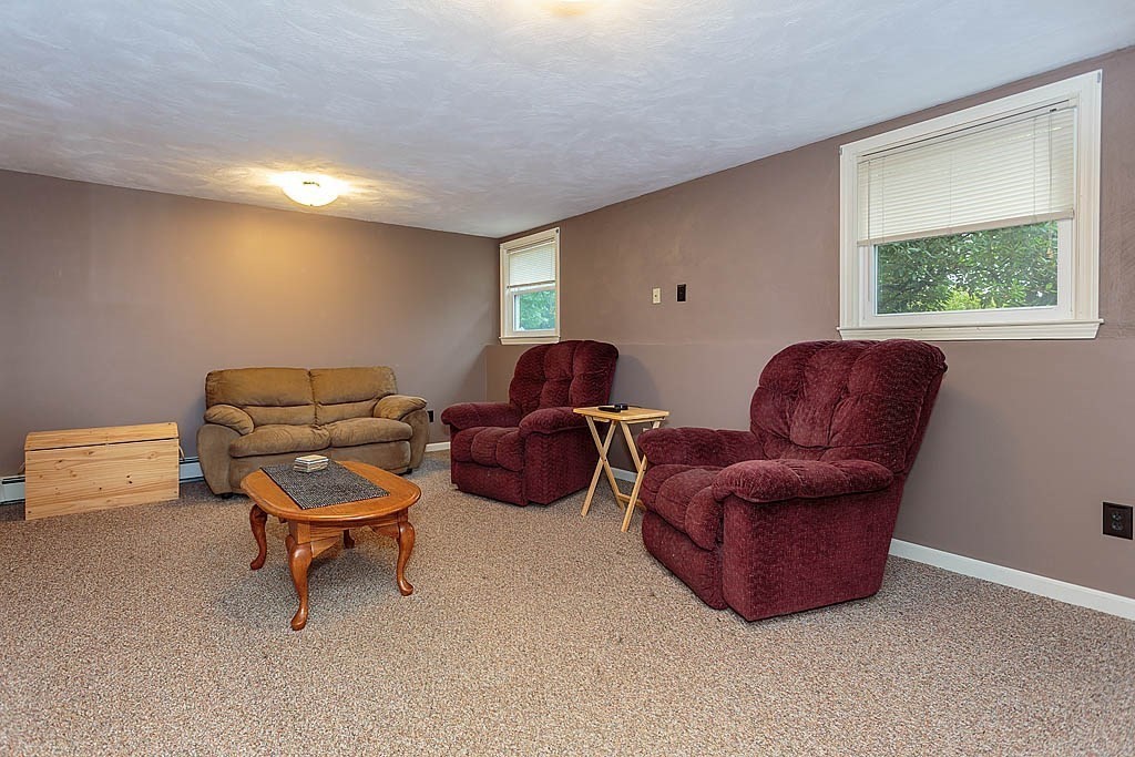 99 Richardson Road Chelmsford, MA 01863 - Photo 19 of 38 Gallery Image 19