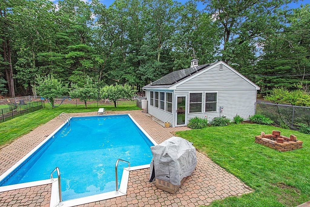 99 Richardson Road Chelmsford, MA 01863 - Photo 23 of 38 Gallery Image 23