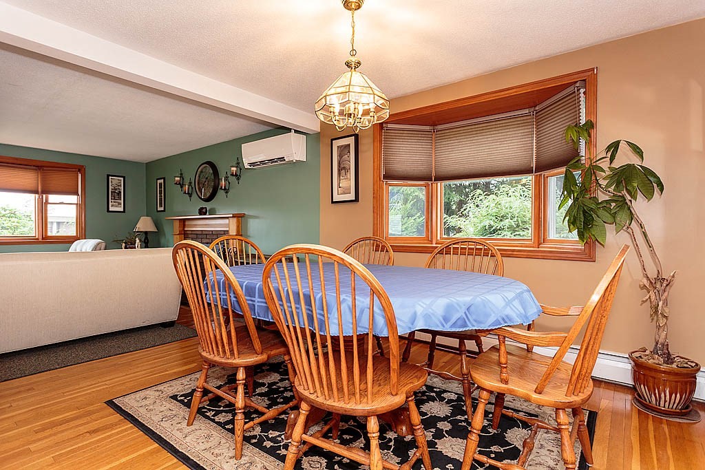 99 Richardson Road Chelmsford, MA 01863 - Photo 6 of 38 Gallery Image 6
