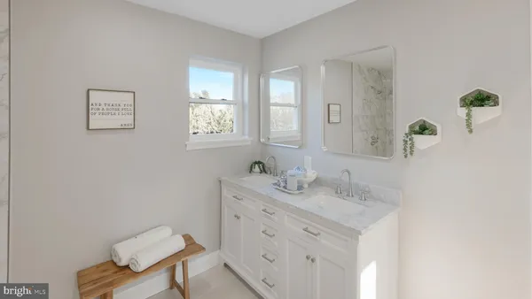 $575,000 | 78 West Tomlin Station Road, Mickleton, NJ 08056