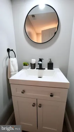 $575,000 | 78 West Tomlin Station Road, Mickleton, NJ 08056