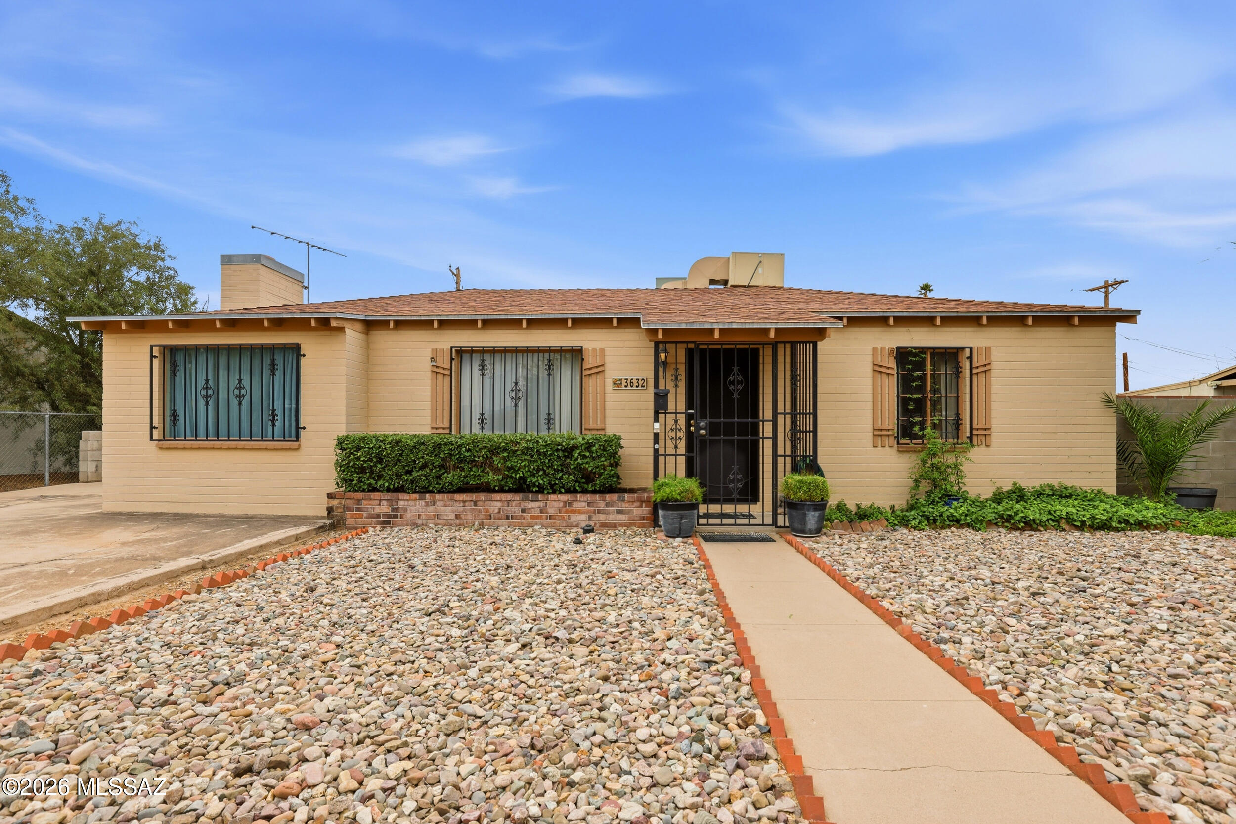 3632 East Juarez Street Tucson, AZ 85713 - Photo 1 of 37 1_juarez_015