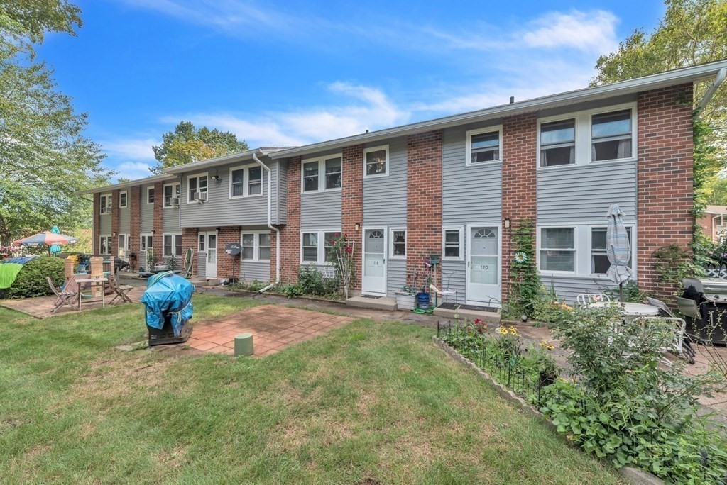 118 Manor Court, Unit 118 Springfield, MA 01118 - Photo 21 of 22 Gallery Image 21