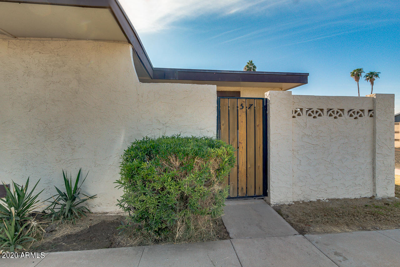 830 South Dobson Road, Unit 57 Mesa, AZ 85202 - Photo 2 of 27 01-Dobson