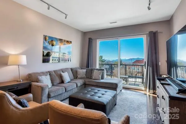 $508,000 | 45 Asheland Avenue, Unit 500, Asheville, NC 28801