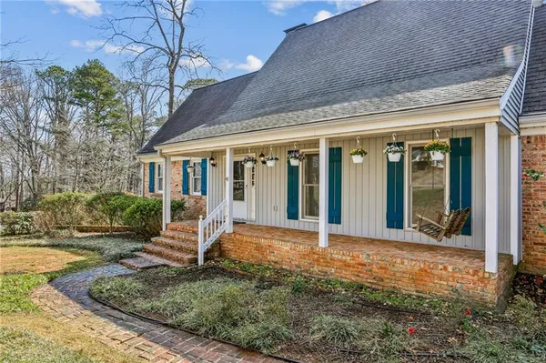 $560,000 | 5622 Williamsburg Drive Northwest, Norcross, GA 30093