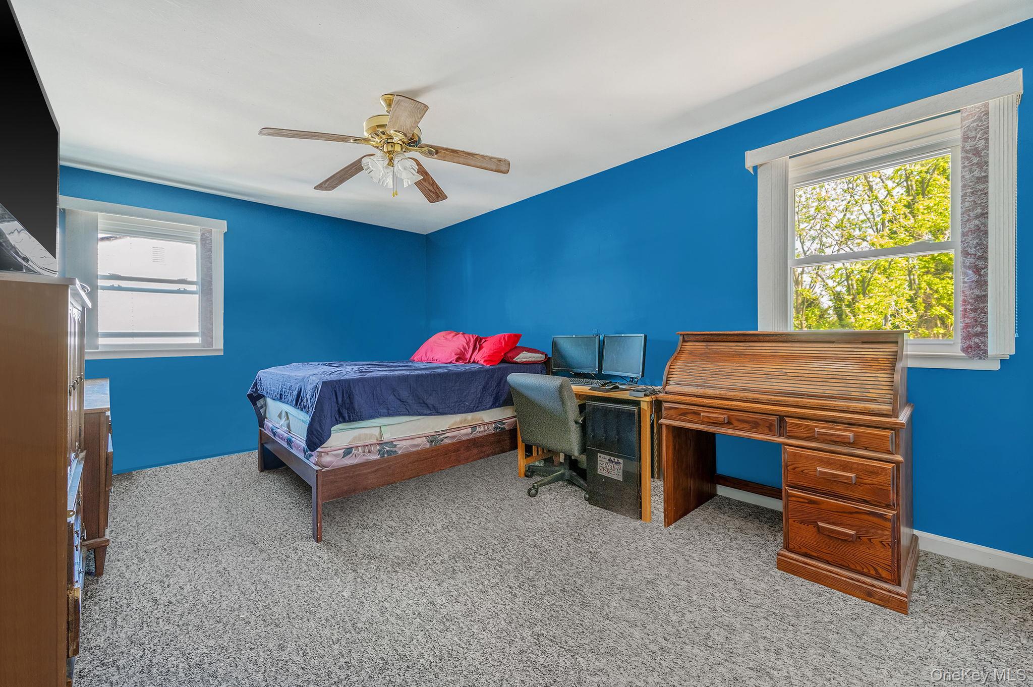 1335 August Road North Babylon, NY 11703 - Photo 28 of 40
