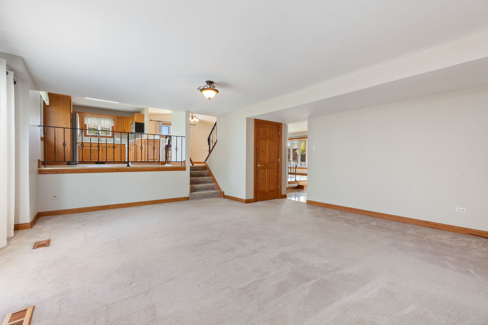 15325 Walnut Road Oak Forest, IL 60452 - Photo 15 of 27 Gallery Image 15