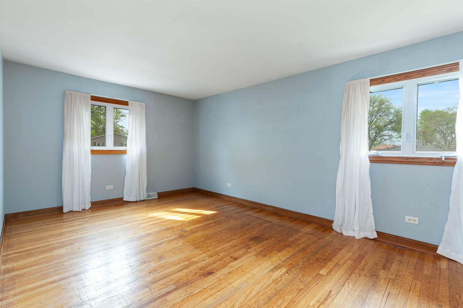 15325 Walnut Road Oak Forest, IL 60452 - Photo 19 of 27 Gallery Image 19