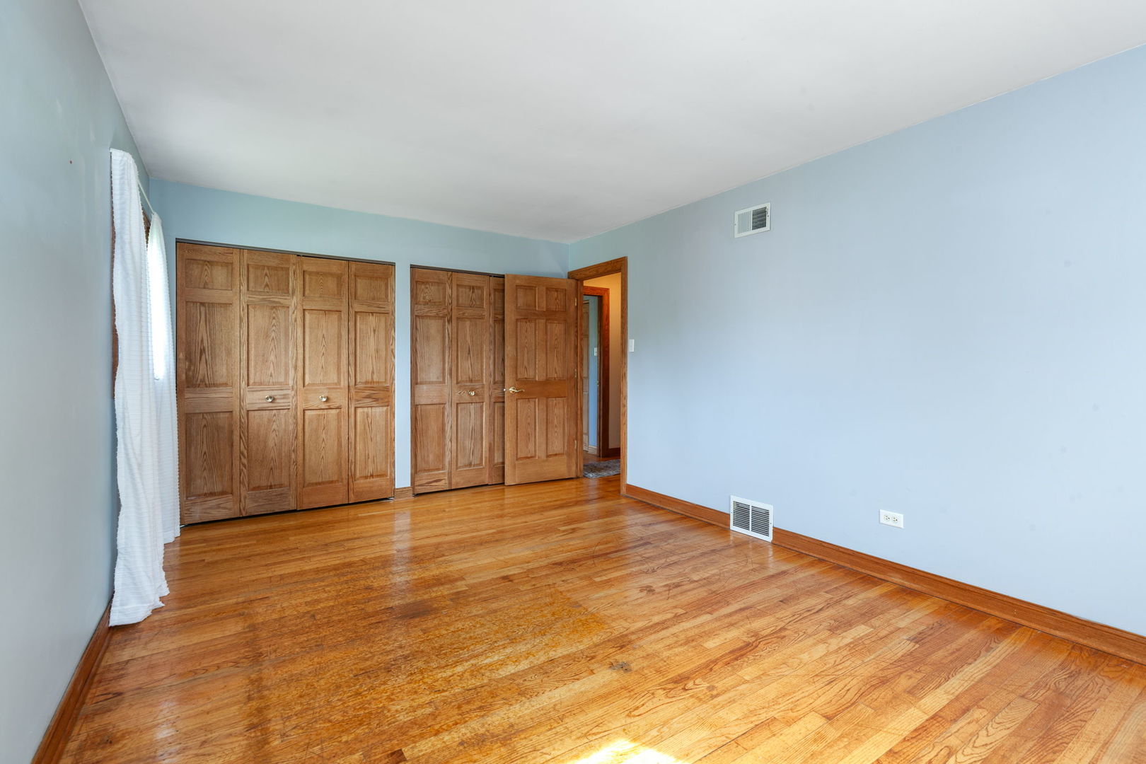 15325 Walnut Road Oak Forest, IL 60452 - Photo 26 of 27 Gallery Image 26