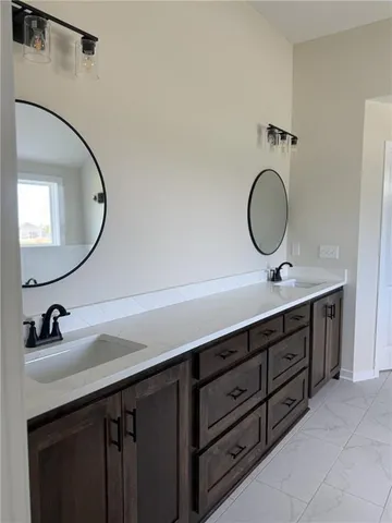 $549,950 | 8931 North Poplar Avenue, Kansas City, MO 64156