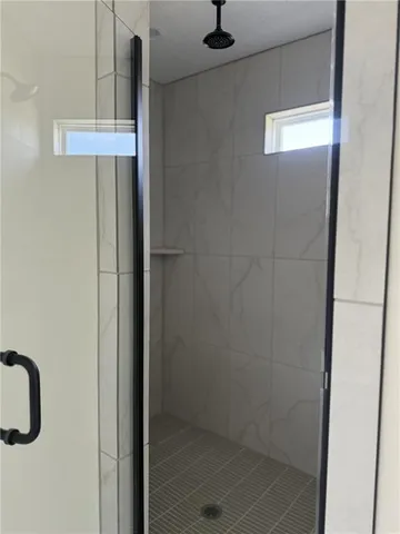 $549,950 | 8931 North Poplar Avenue, Kansas City, MO 64156