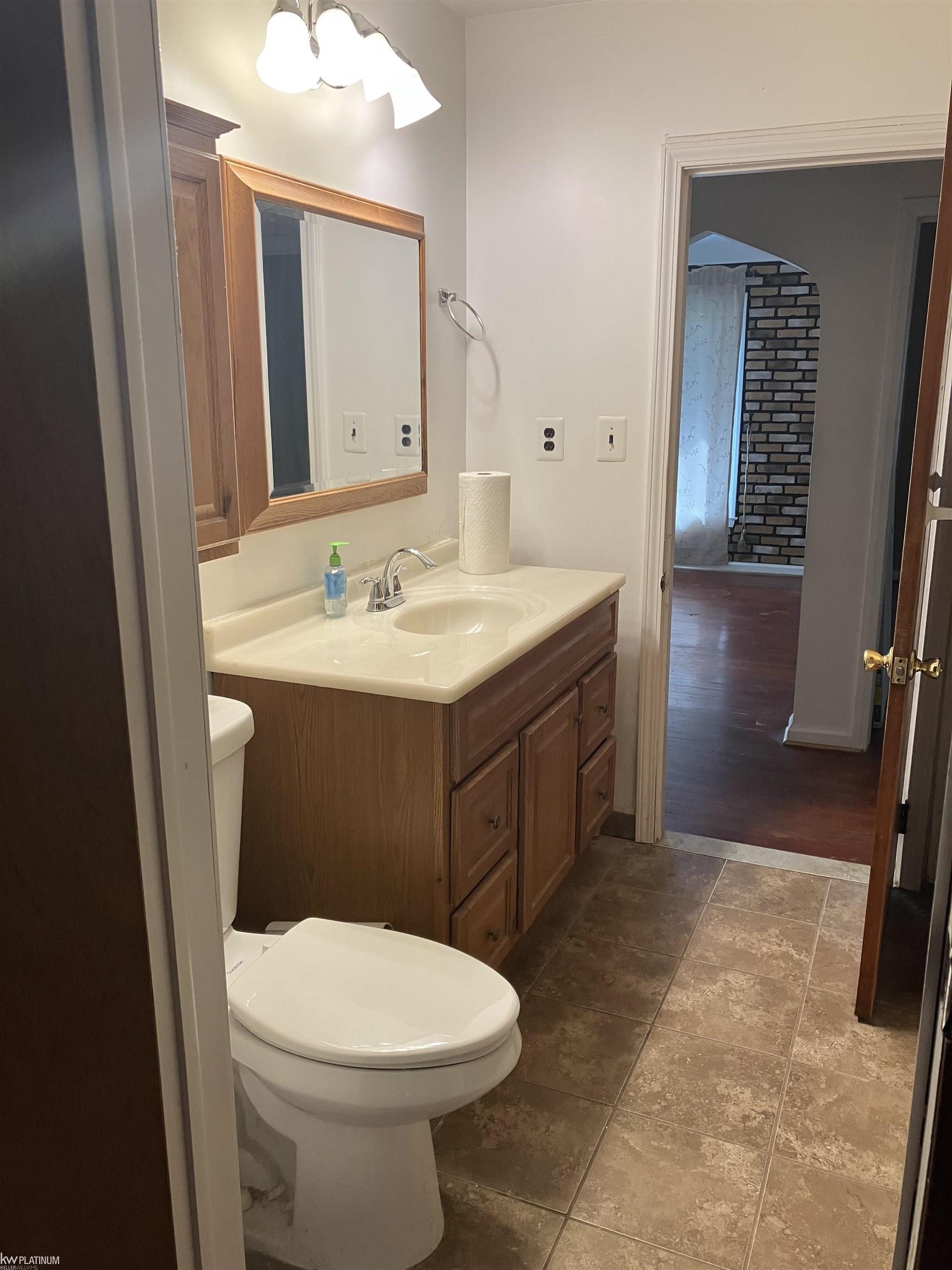 8915 21 Mile Road Utica, MI 48317 - Photo 11 of 22