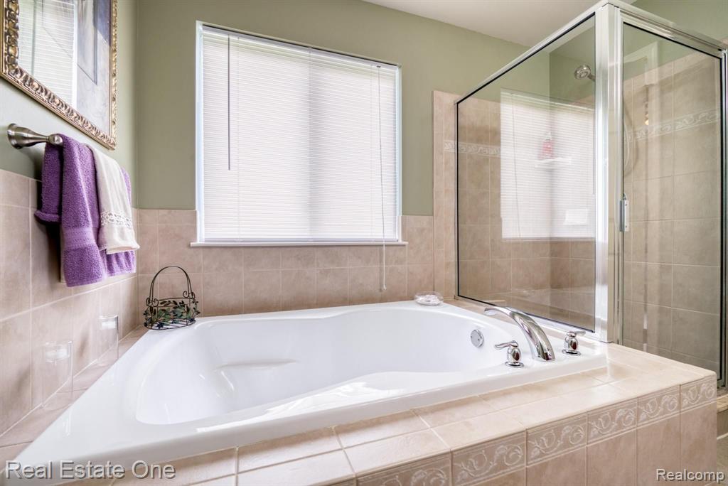 3751 Hogan Circle Rochester Hills, MI 48307 - Photo 27 of 47