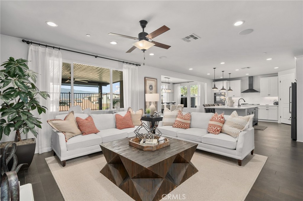24253 Flora Road Corona, CA 92883 - Photo 6 of 45