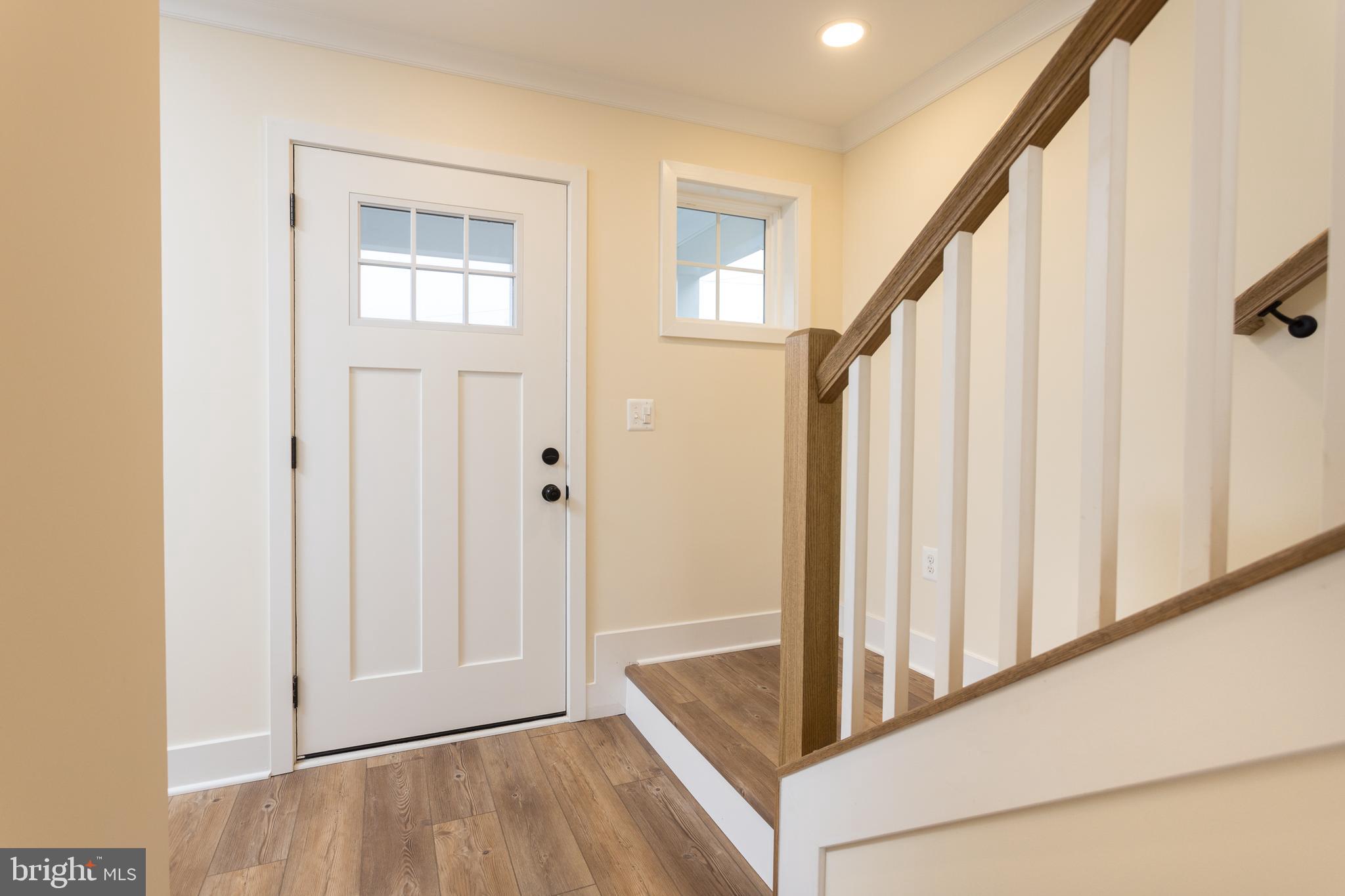 2905 Sparrows Point Road Sparrows Point, MD 21219 - Photo 6 of 32 Foyer