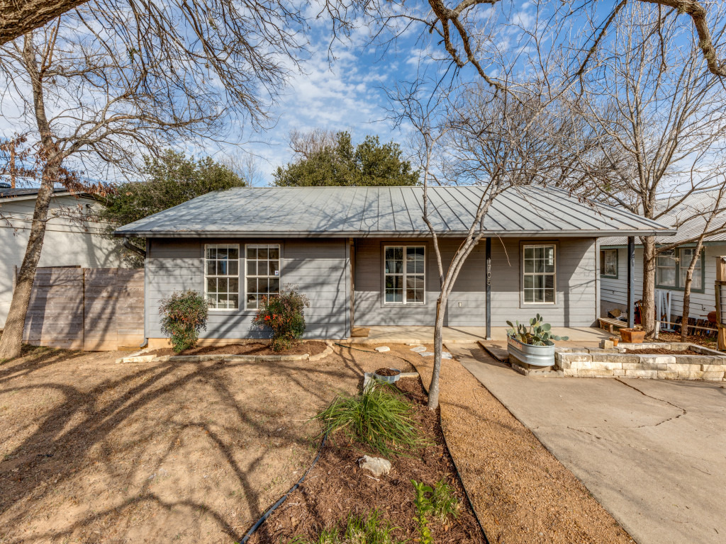 1705 Adriane Drive Austin, TX 78721 - Photo 16 of 31 a view of a house with a patio