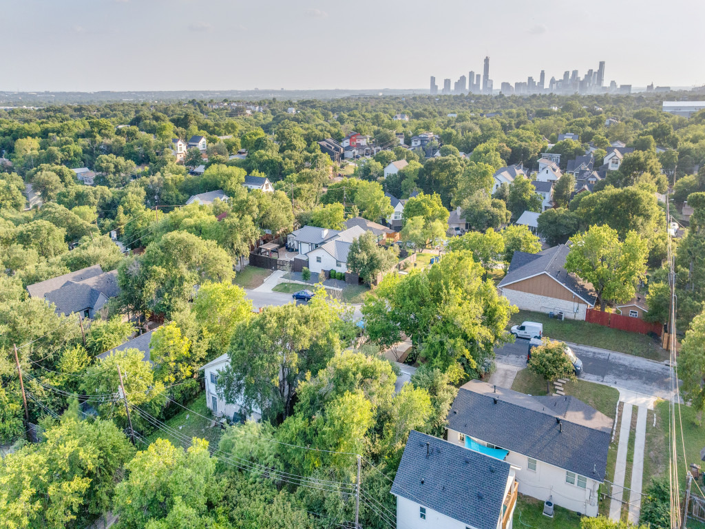 1705 Adriane Drive Austin, TX 78721 - Photo 28 of 31 an aerial view of multiple house
