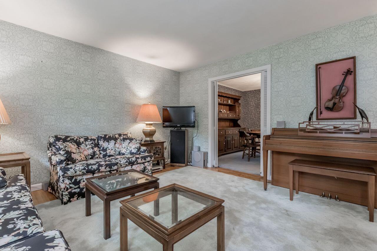 12 Constitution Road Kennebunk, ME 04043 - Photo 9 of 44 20220913KC-71039