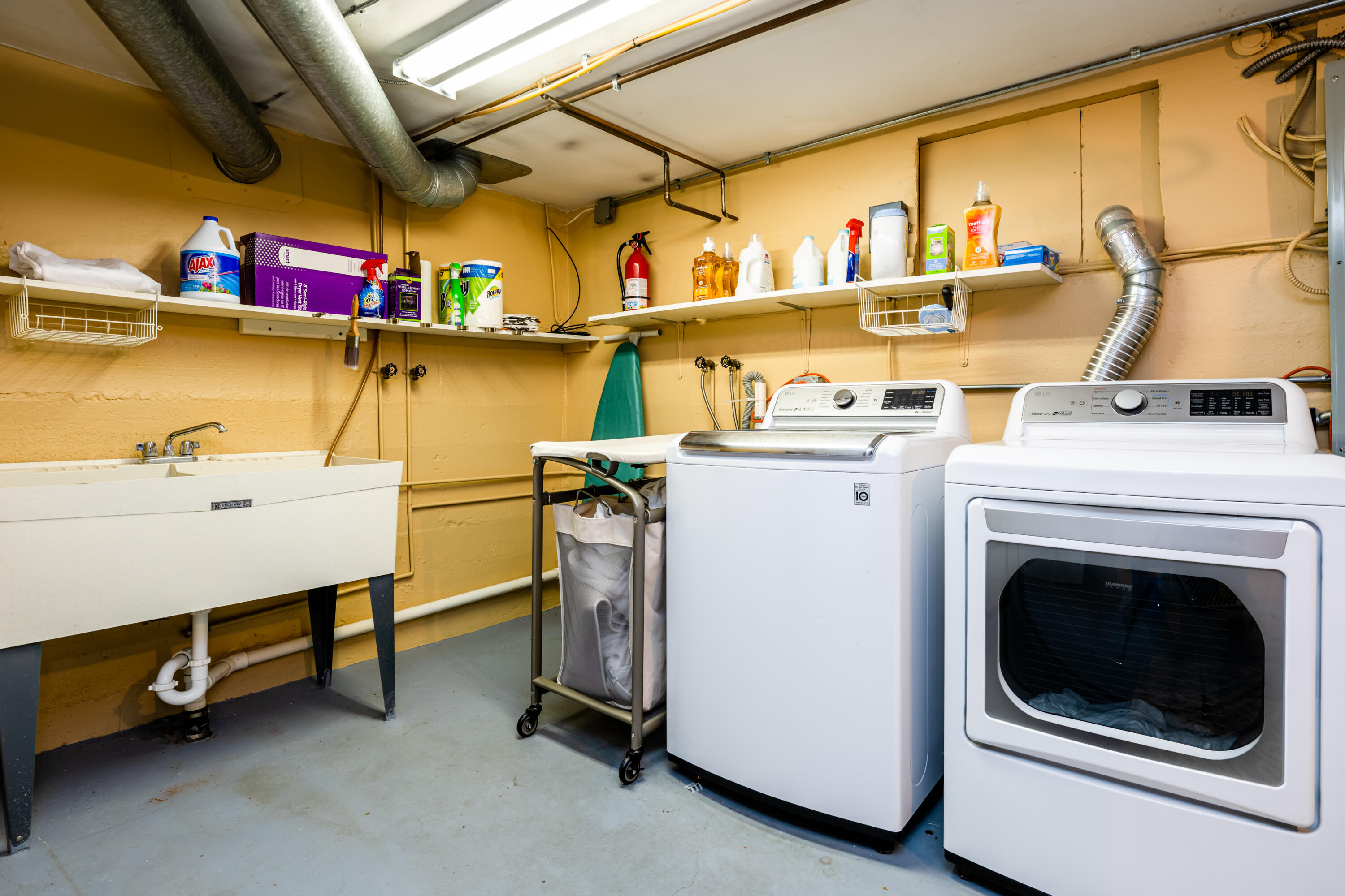 4453 Ridge Road Stevensville, MI 49127 - Photo 48 of 89 Laundry