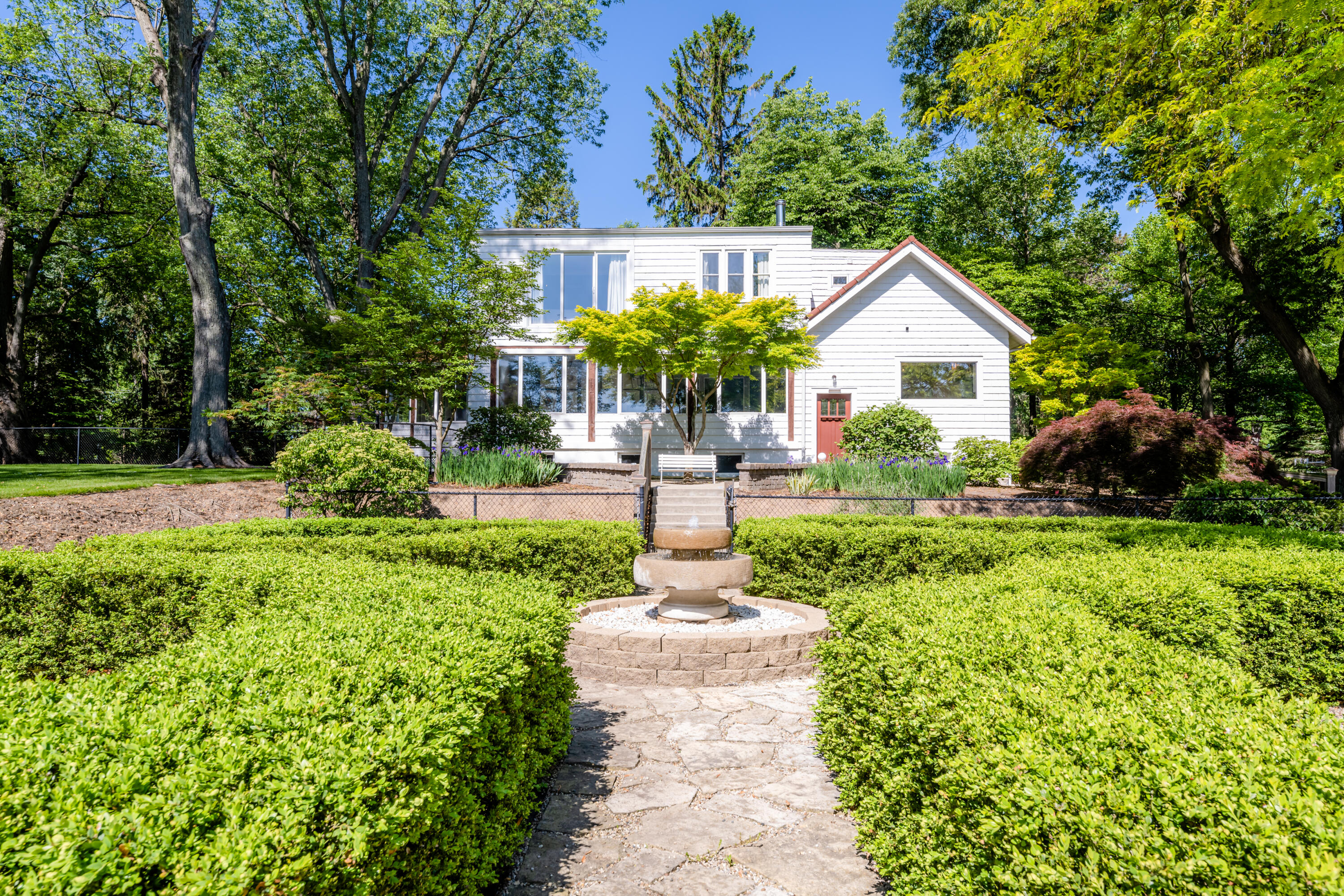 4453 Ridge Road Stevensville, MI 49127 - Photo 50 of 89 Fountain