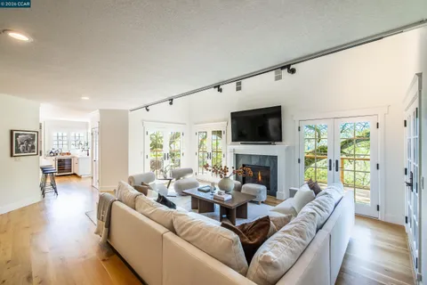 $4,550,000 | 33 Deer Trail, Lafayette, CA 94549