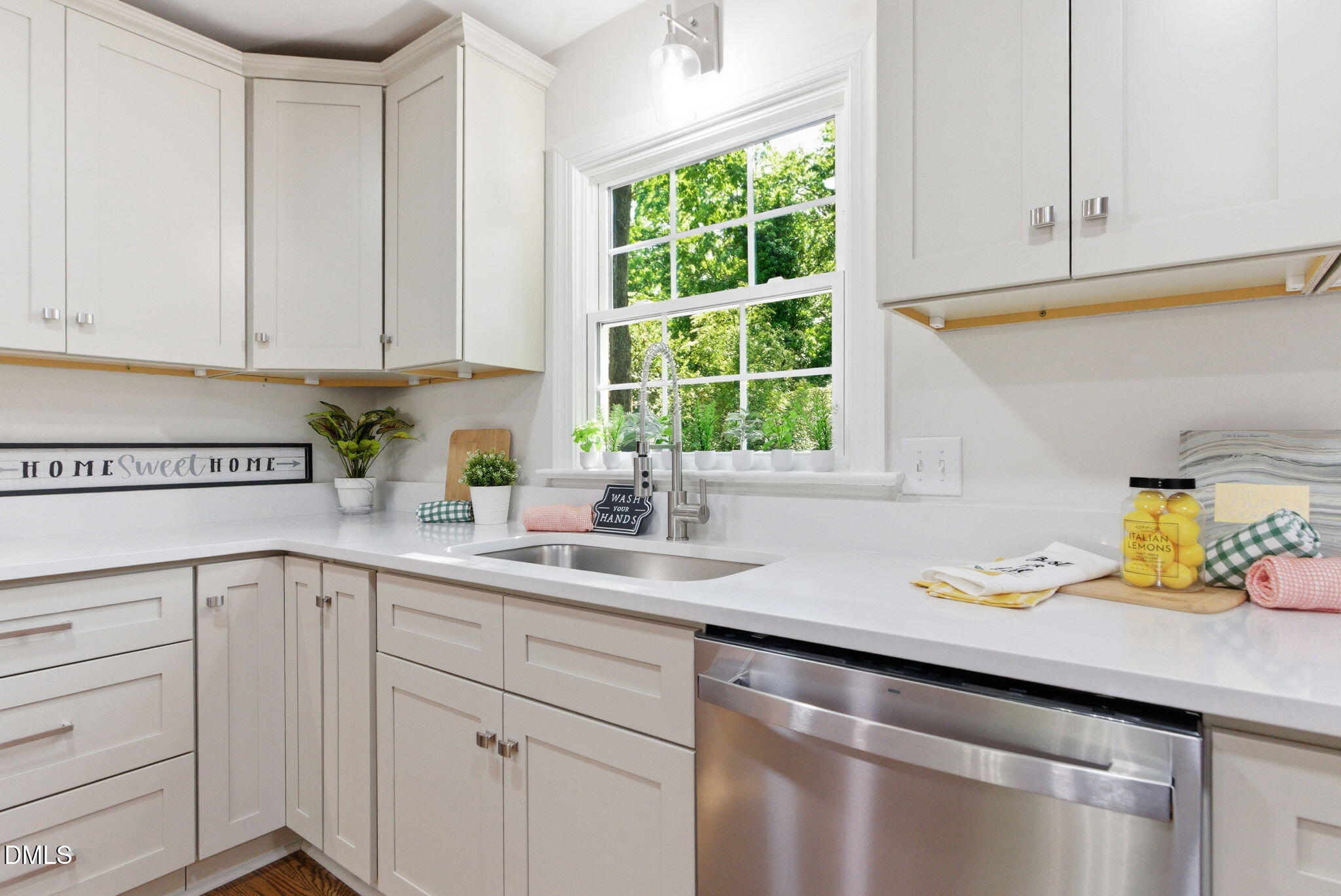 5617 Partridge Lane Raleigh, NC 27609 - Photo 24 of 81 Kitchen