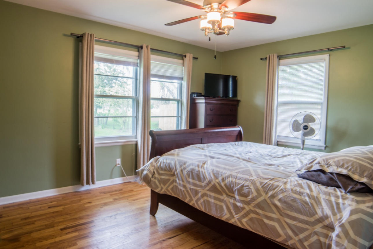 1447 Nelson Road St. Joseph, MI 49085 - Photo 9 of 19 Nelson_masterbedroom