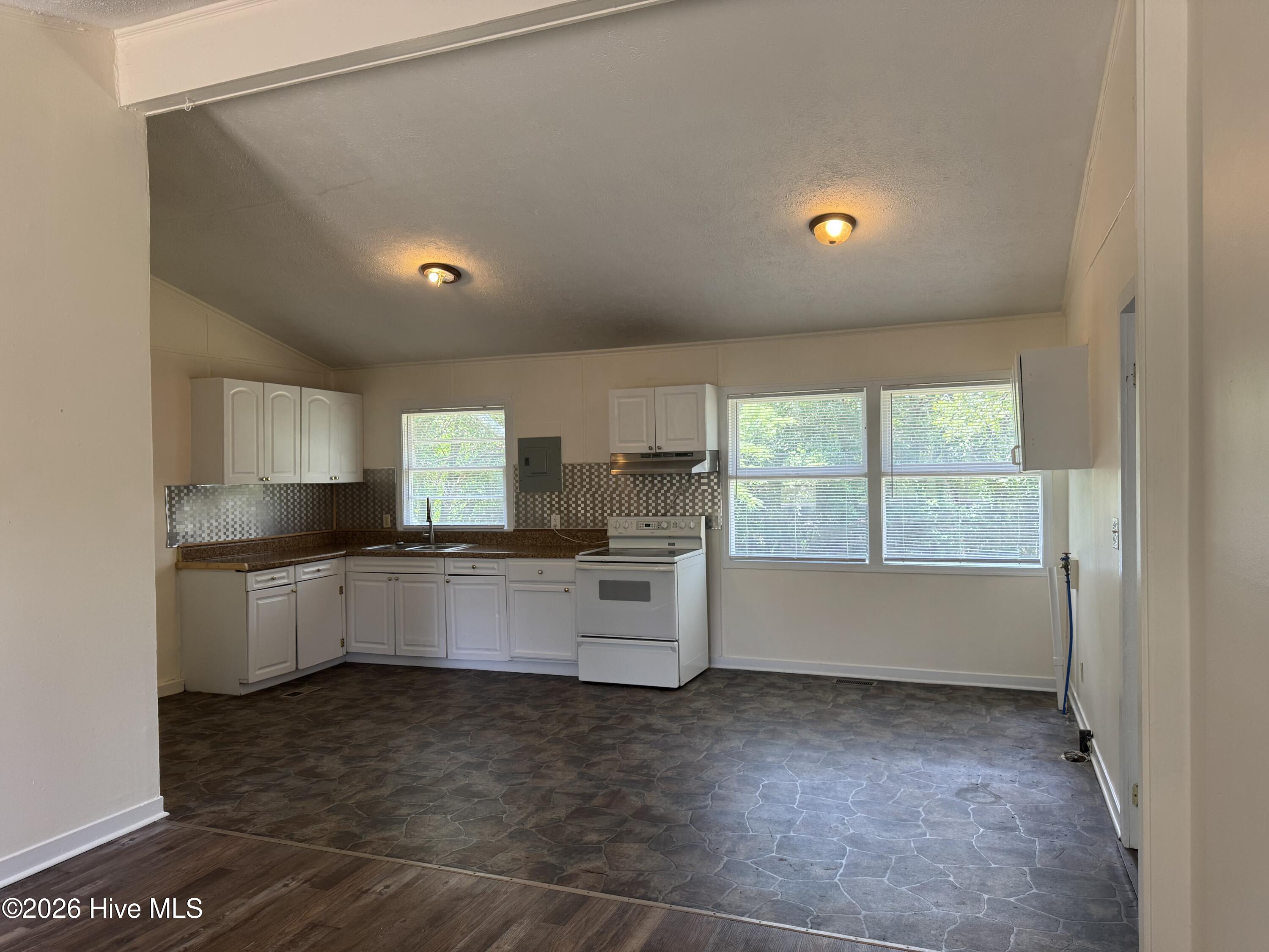 1114 Oak Avenue Rockingham, NC 28379 - Photo 5 of 15