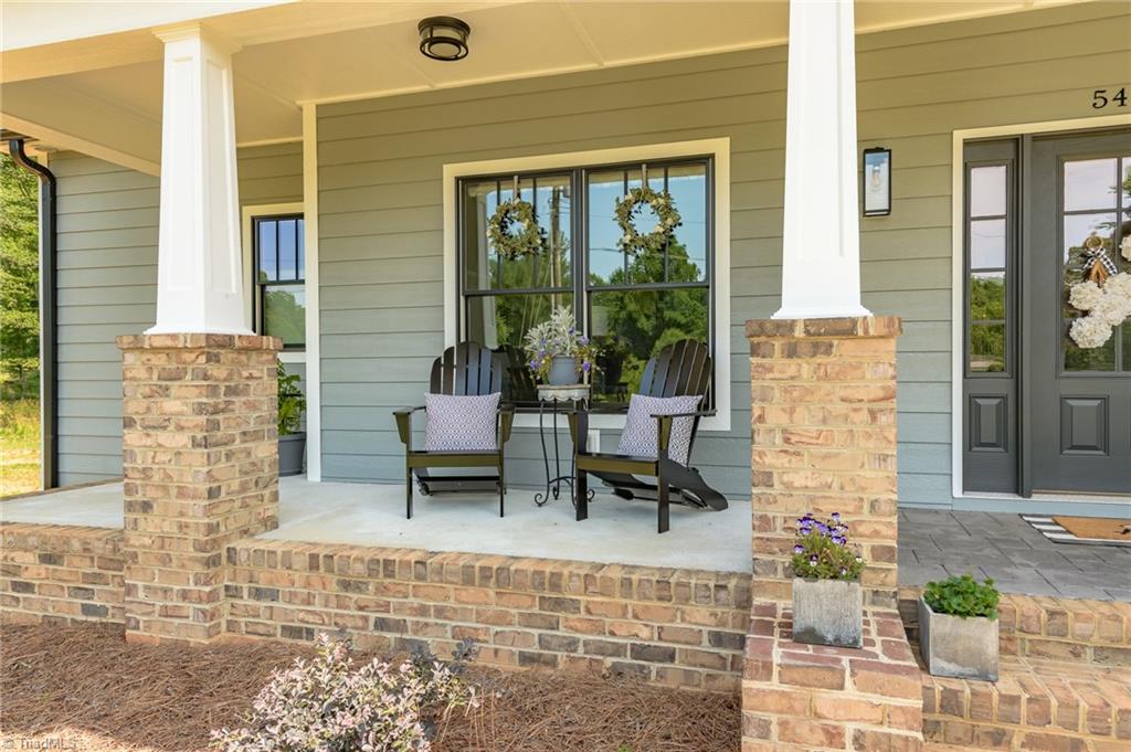 5409 Balsom Road Pfafftown, NC 27040 - Photo 5 of 34 Gallery Image 5