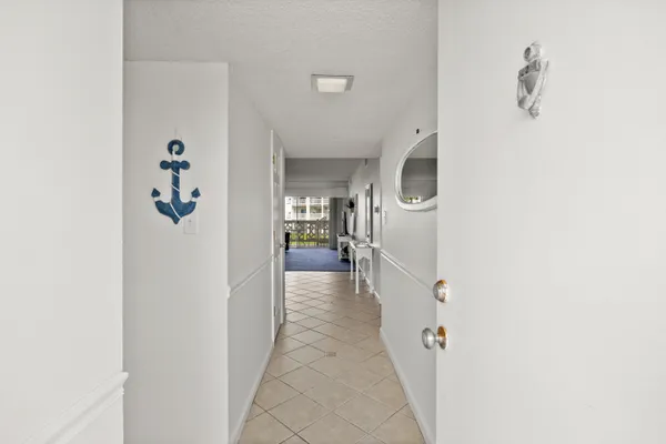 $2,600 | 909 Santa Rosa Boulevard, Unit 328, Fort Walton Beach, FL 32548