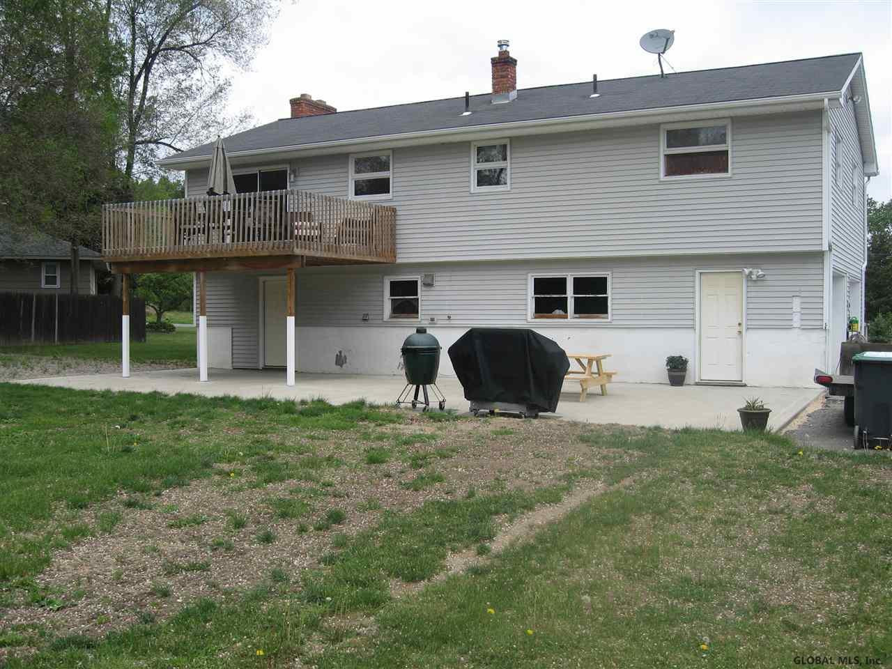 390 Feuz Road Rotterdam, NY 12306 - Photo 4 of 20 Photo 4