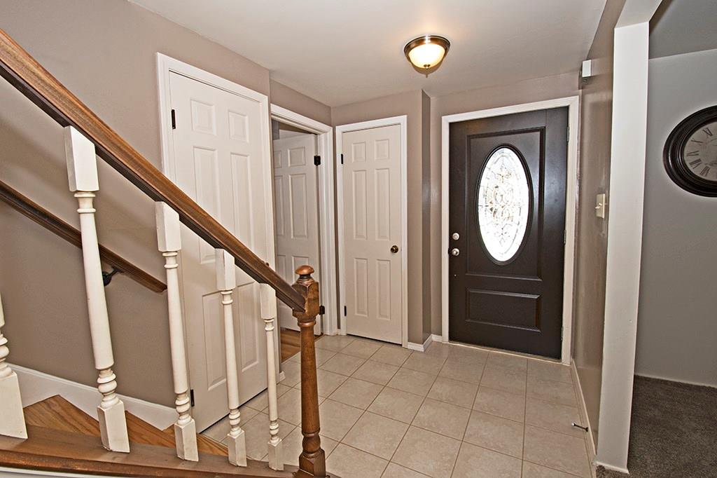 5155 Keiners Lane Pittsburgh, PA 15276 - Photo 2 of 25