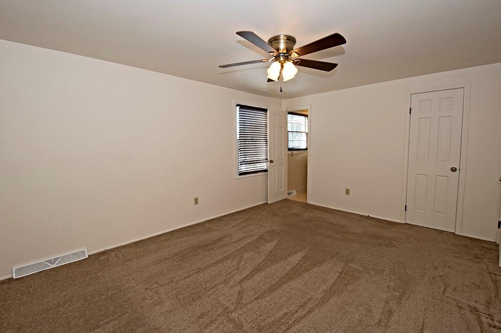 5155 Keiners Lane Pittsburgh, PA 15276 - Photo 16 of 25