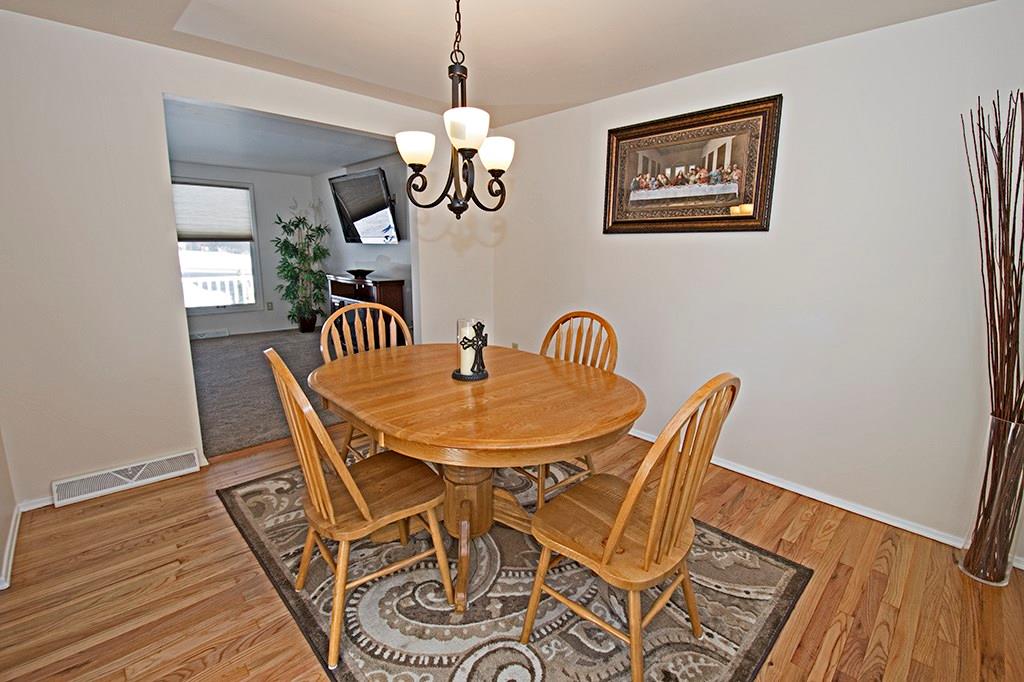 5155 Keiners Lane Pittsburgh, PA 15276 - Photo 6 of 25